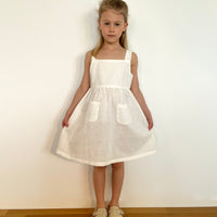 Trägerkleid mit Schleife