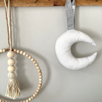 Handgefertigte Rassel Moon