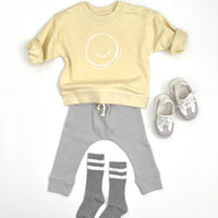 Hohe Socken mit Kontrast-Streifen