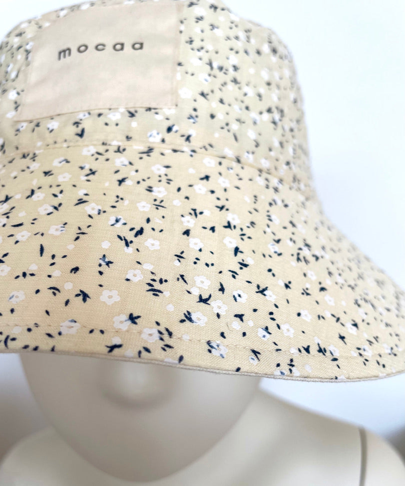 Bucket Hat - Vanilla Flowers  - wendbar
