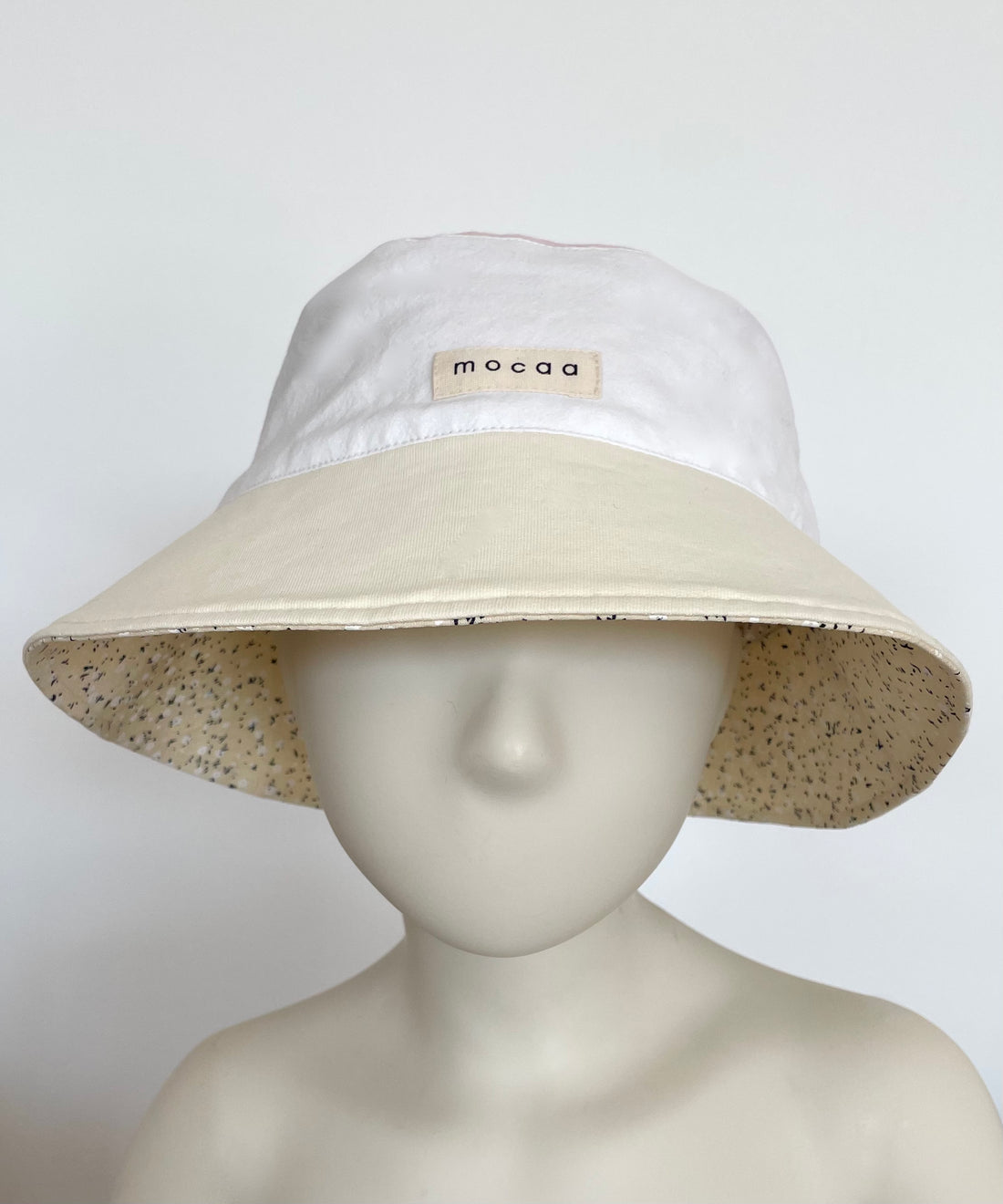 Bucket Hat - Vanilla Flowers  - wendbar