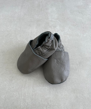 Handgefertigte Lederslipper