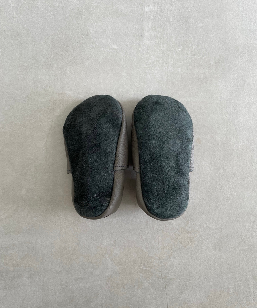 Handgefertigte Lederslipper