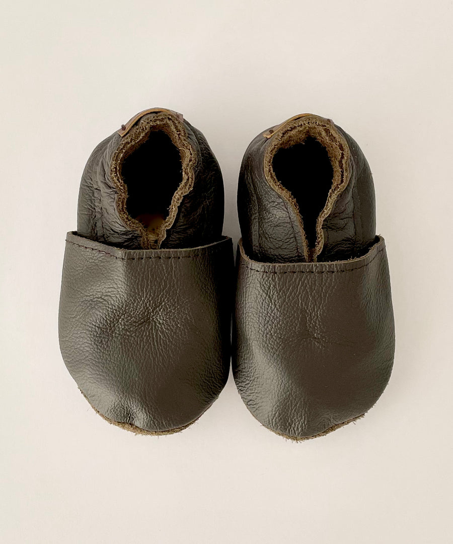 Handgefertigte Lederslipper
