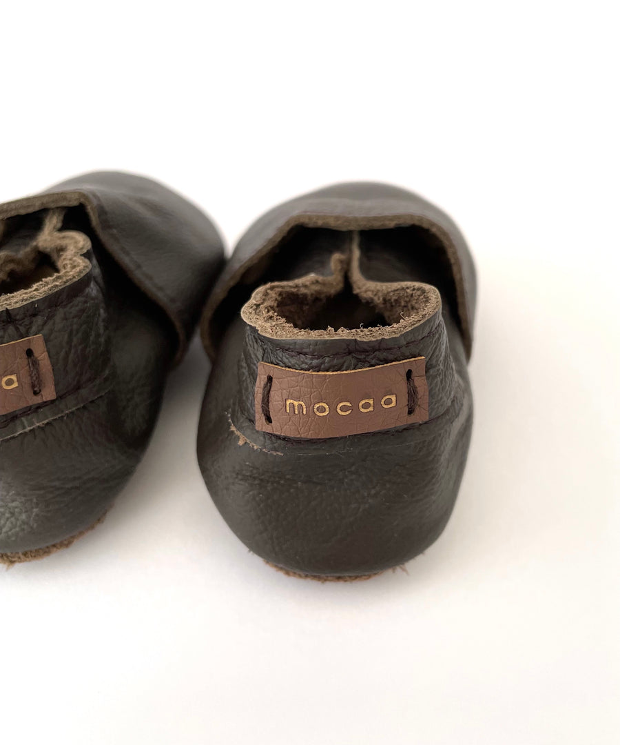 Handgefertigte Lederslipper